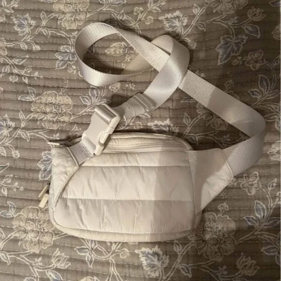 lululemon athletica Off-White Crossbody Bag - Picture 2 of 3